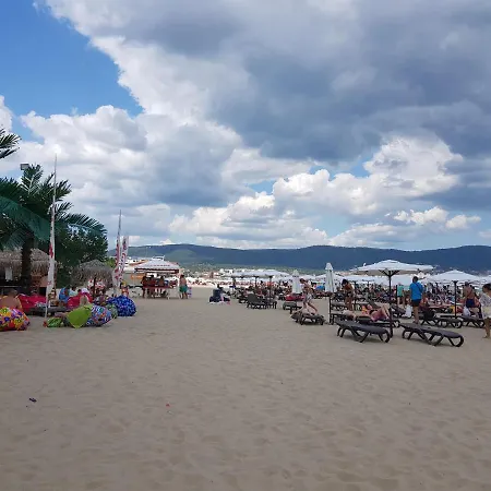 公寓 Apartment In The Heart Of Sunny Beach Close To The Sea And The Beach *